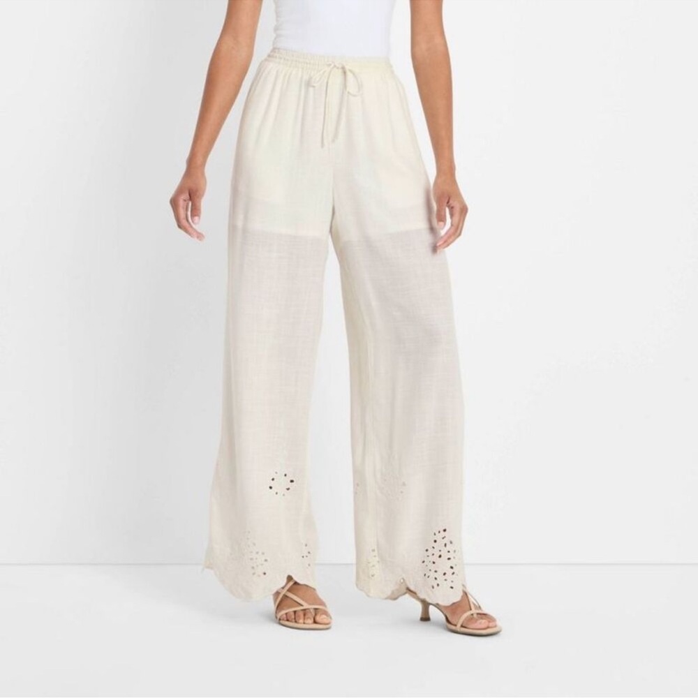 Future Collective Women’s High Rise Wide Leg Embellished Eyelet Pants Large NWT